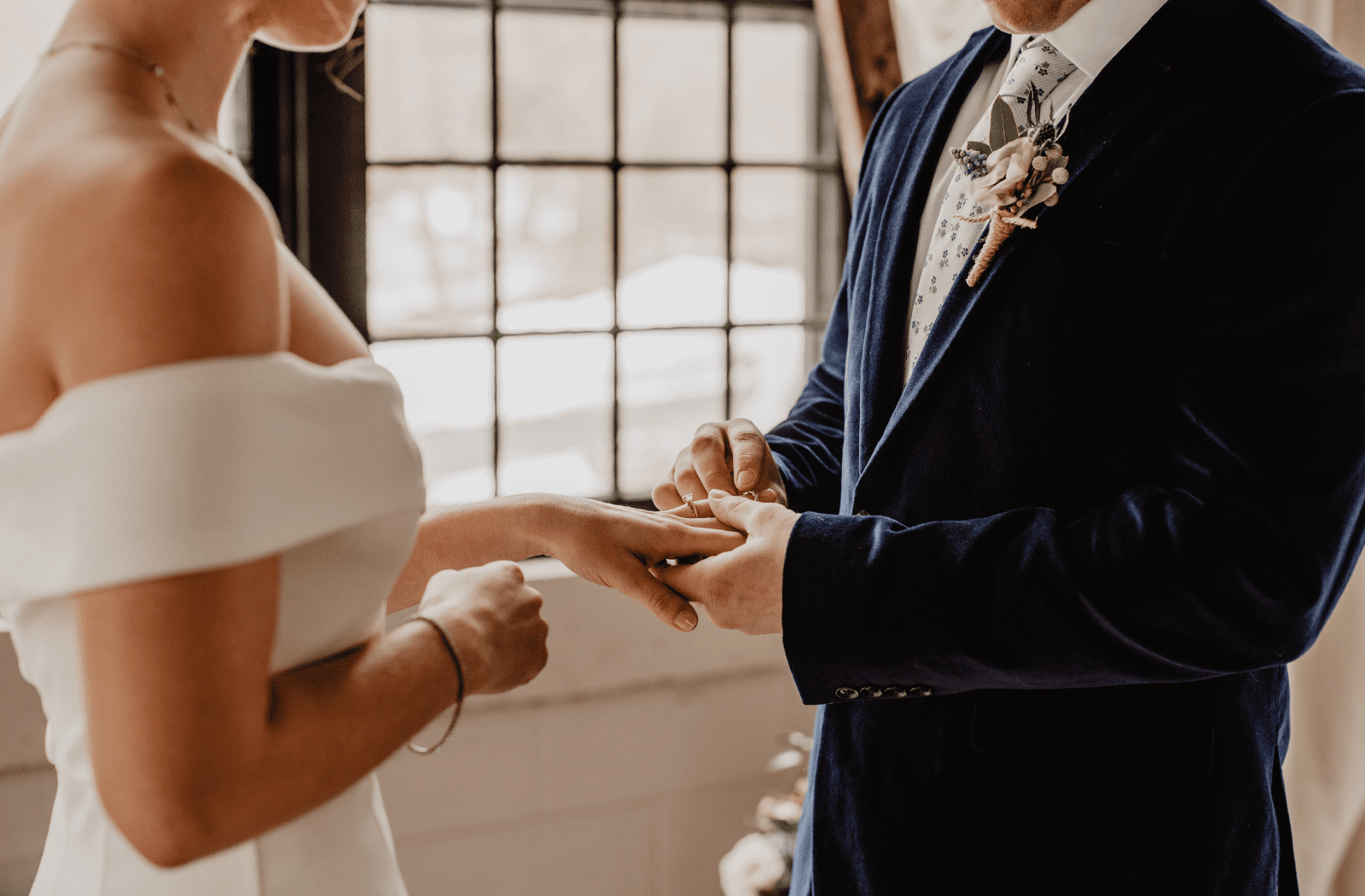 Average Price of Wedding Ring: How Much to Spend? - The GentleManual