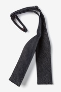 Intrigue Black Batwing Bow Tie Photo (1)